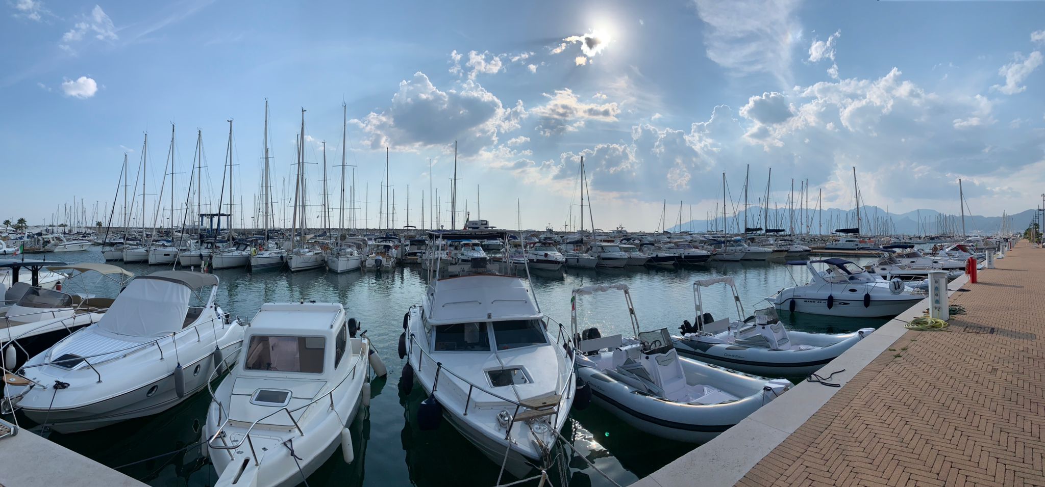 Heimathafen für Meilentörns Marina Darechi in Salerno